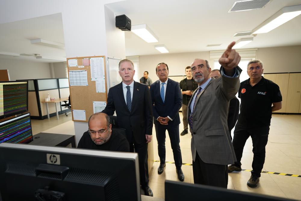 İstanbul Valisi Davut Gül'den KRDAE'ye Ziyaret