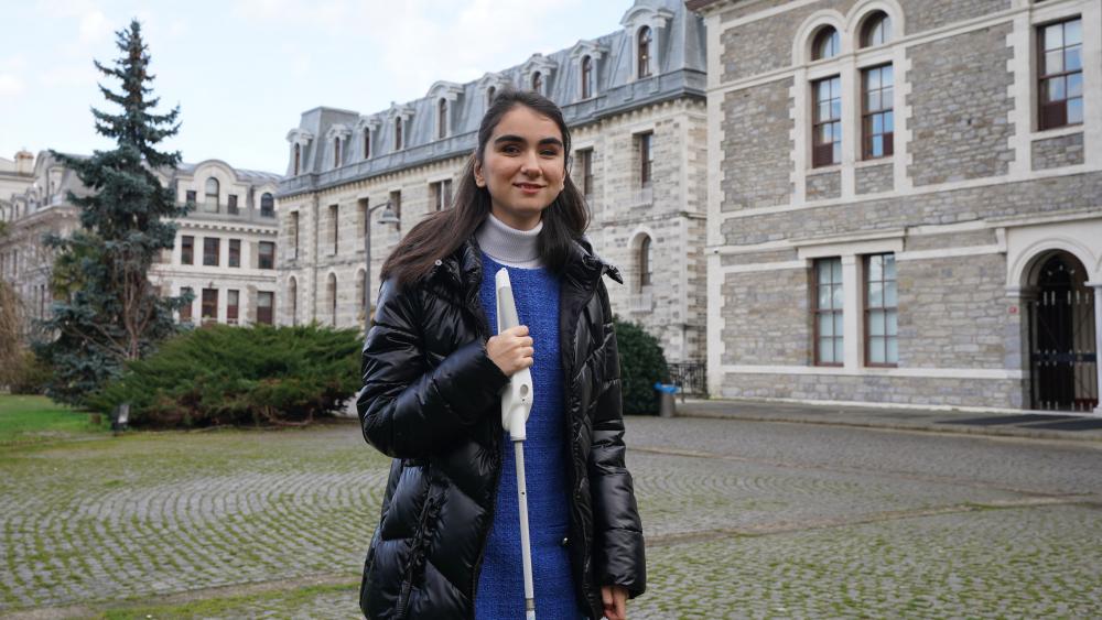 Boğaziçili Zülal'den “Senin Gözlerinden” Uygulamasıyla Büyük Başarı