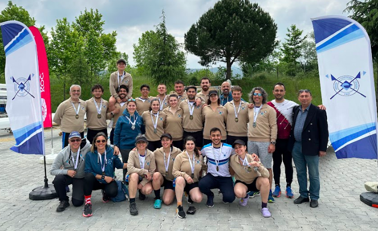 Boğaziçi Üniversitesi Kürek Takımı'na İki Şampiyonadan da Altın Madalya