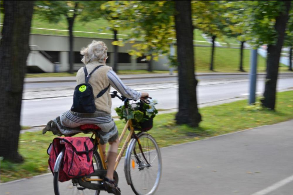 Yaşlılar sosyal medya ile yaşama sarılıyor