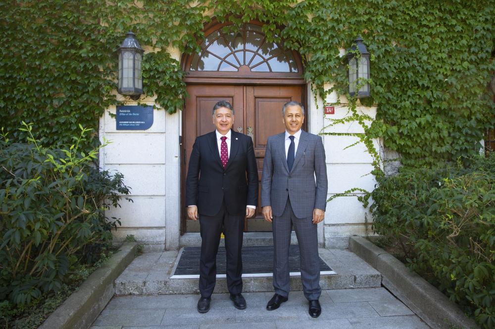 Vali Yerlikaya, Boğaziçi'ni ziyaret etti