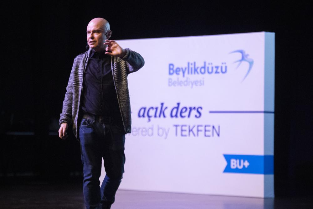 Beylikdüzü'nde ilk Açık Ders: Makine beyni insan gibi düşünebilir mi?