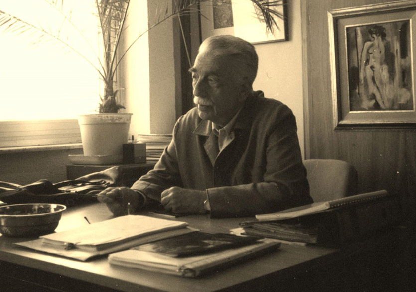 Her yönüyle Memet Fuat