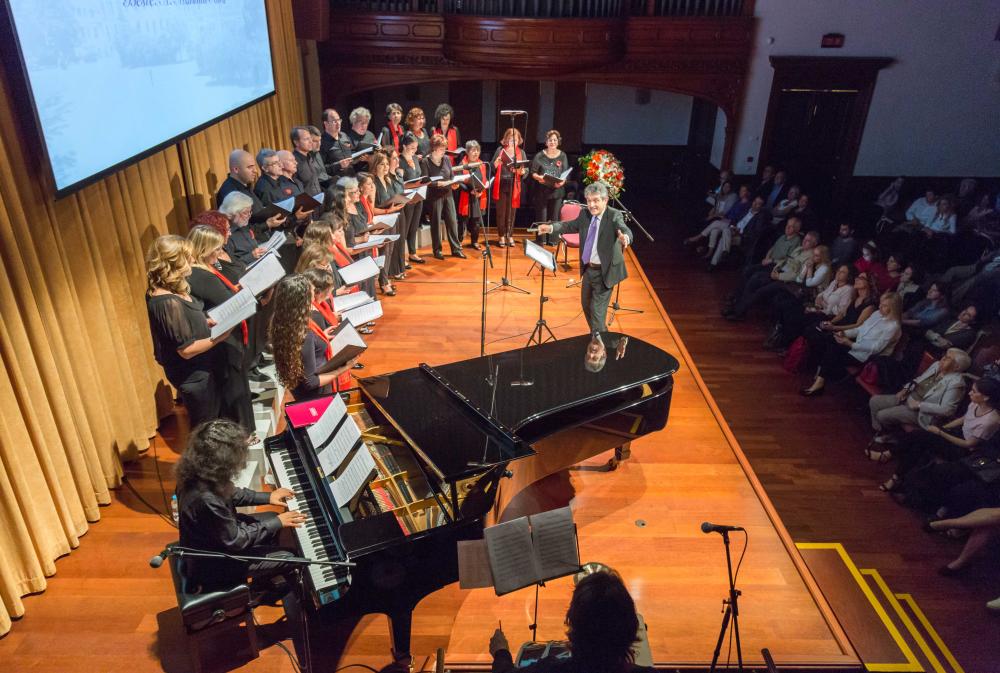 Her yaştan mezun Boğaziçi Mezunlar Korosu'nda buluşuyor