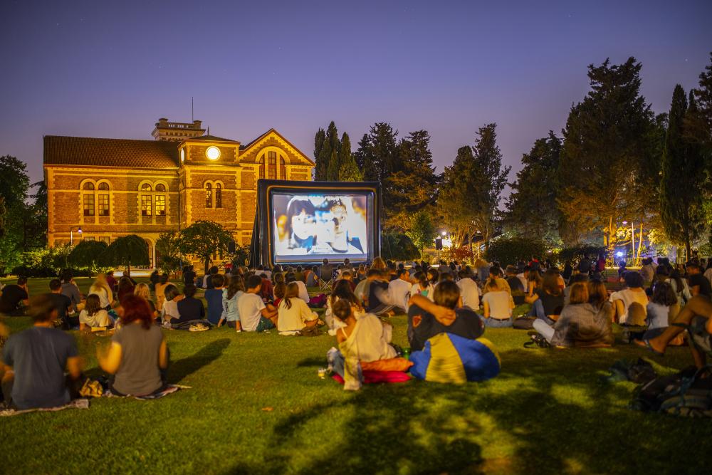 Güney Meydan'da sinema keyfi