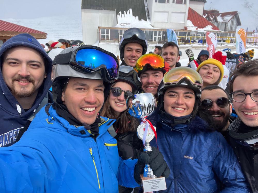 Boğaziçi Üniversitesi Kayak Takımı'ndan Erzurum'da derece