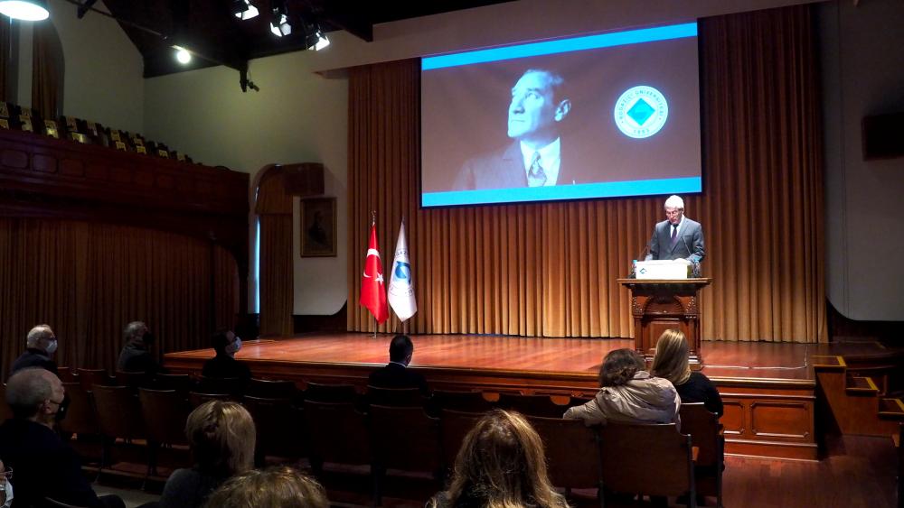 Cumhuriyetimizin kurucusu Atatürk 10 Kasım'da Boğaziçi Üniversitesi'nde anıldı