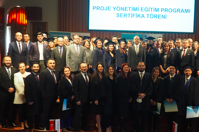 Proje Yönetimi Eğitim Programı mezunlarını verdi