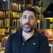 Eğitmen, Senaryo Yazarı ve Film Yönetmeni