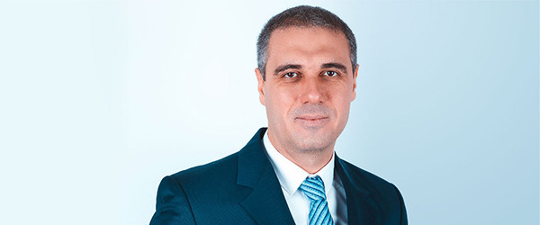 Oğuz Akandil, Mustafa Nevzat İlaç Sanayi A.Ş.'ye Ticari Direktör olarak atanmıştır.