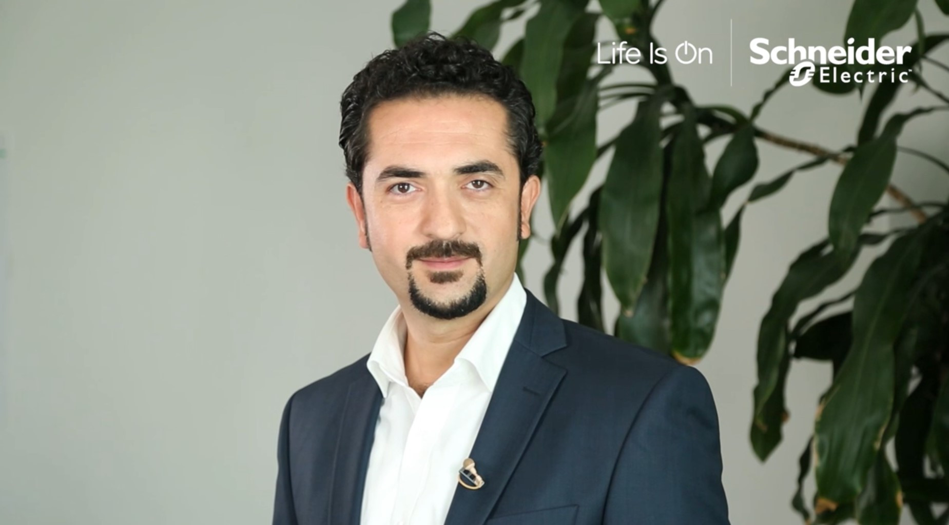 Mahmut Dede, Schneider Elektrik San. ve Tic. A.Ş.'ye Orta Doğu ve Afrika Satış Opersayonları Direktörü olarak atanmıştır.