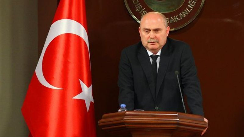 Feridun Hadi Sinirlioğlu (Siyaset Bilimi ve Uluslararası İlişkiler'96), Cumhurbaşkanı Başdanışmanı olarak atanmıştır.