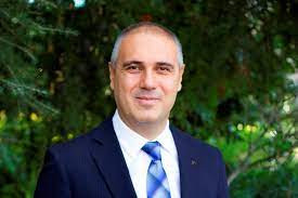 Oğuz Akandil (İşletme '96), Nobel İlaç Genel Müdürü olarak atanmıştır.