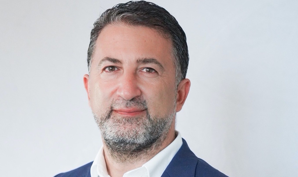 Deniz Devrim Cengiz (İnşaat Mühendisliği '99) Colendi Yönetim Kurulu Üyesi olmuştur.