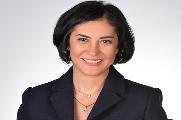 Berrak Dinçtürk Uğrubol (Sosyoloji ' 06) Astellas Türkiye, Orta Doğu & Afrika ve Global Pazar Erişim Ekiplerinden Sorumlu İnsan Kaynakları Direktörü ve İK Stratejik İş Ortağı olmuştur.