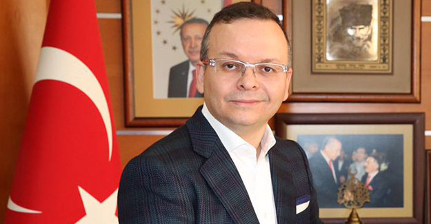 Durmuş Ali Sarıkaya, Türkiye Büyük Millet Meclisine AKP İstanbul Milletvekili olarak seçilmiştir.