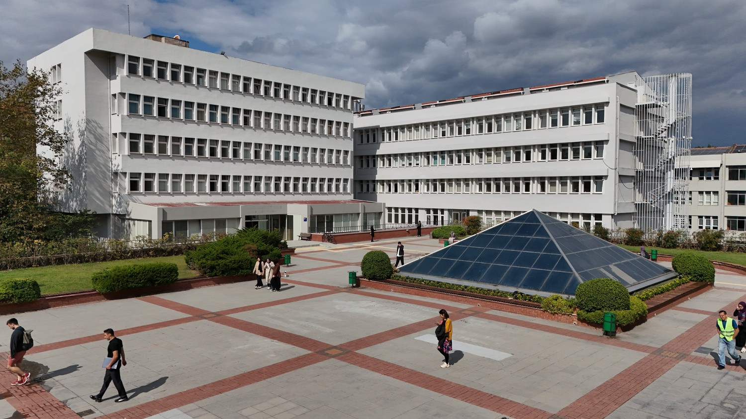 DONANIM DESTEK ŞUBE MÜDÜRLÜĞÜ 