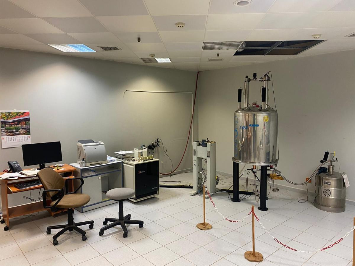 Nuclear Magnetic Resonance (NMR)