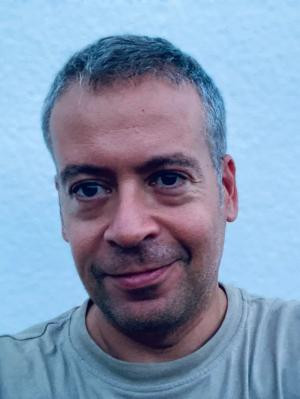 Kaya Genç
