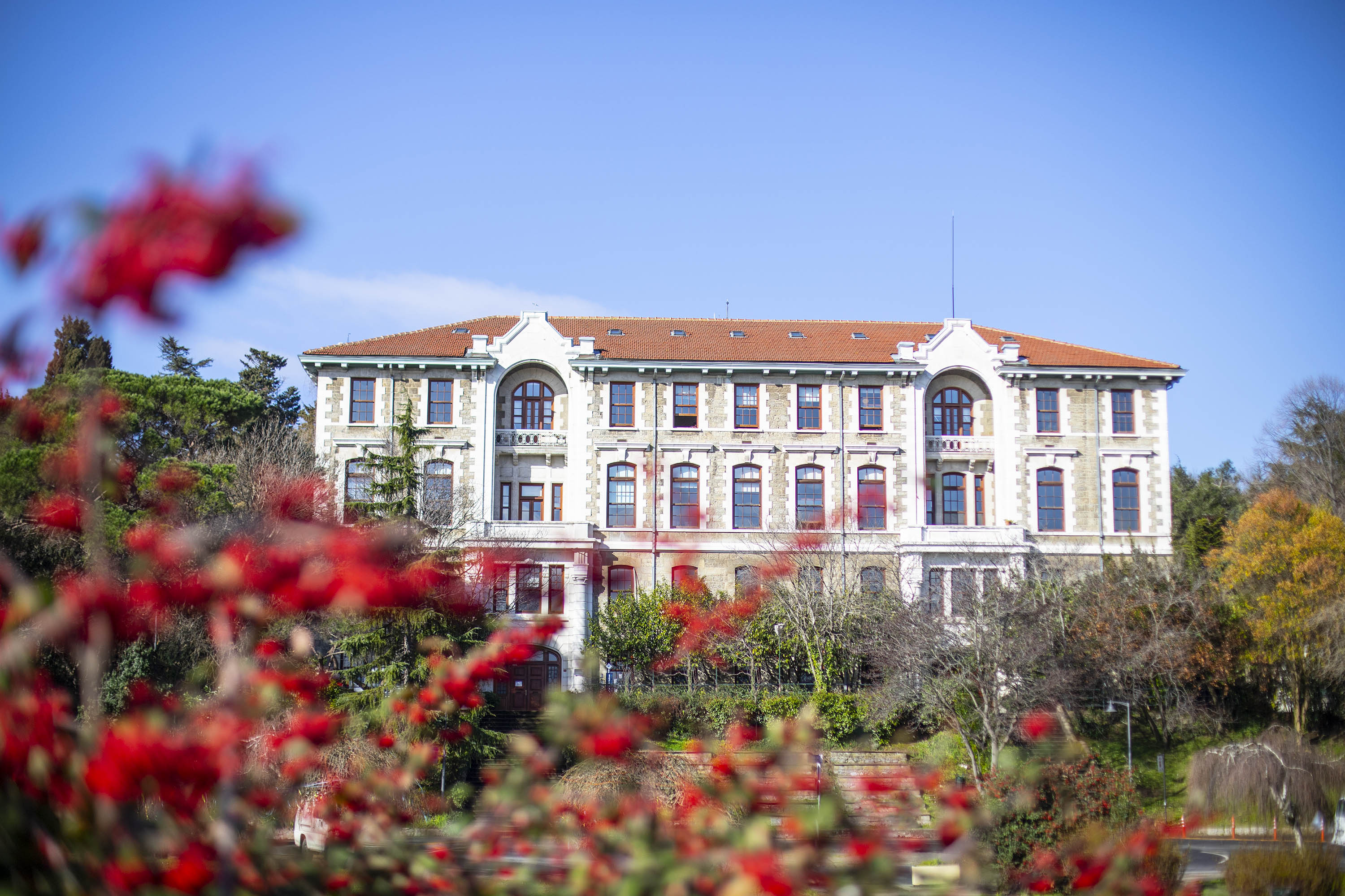 An academic community enriched by cultural diversity,