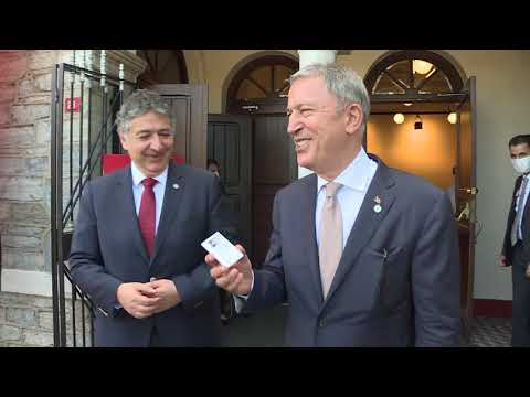 Milli Savunma Bakanı Hulusi Akar'dan Boğaziçi Üniversitesi'ne ziyaret